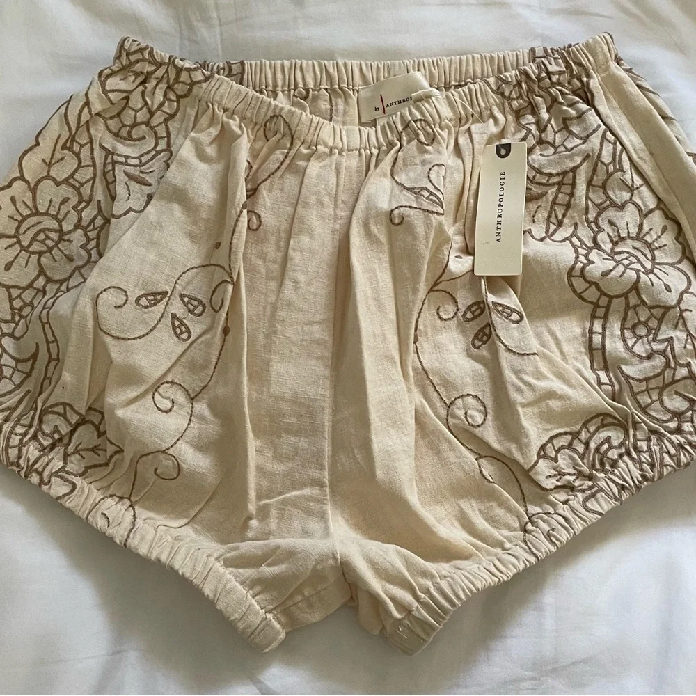Anthropologie Cream Embroidered Shorts - Picture 1 of 3